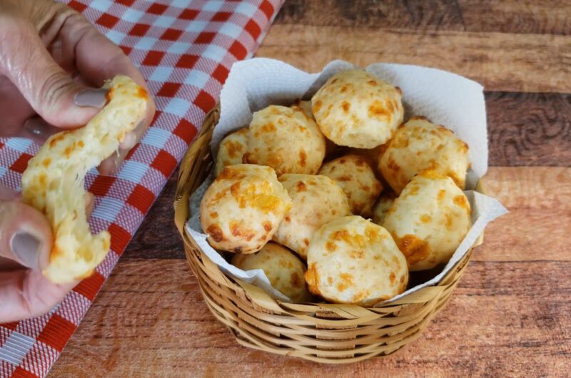 PÃO DE QUEIJO com Creme de Leite - APENAS 3 INGREDIENTES