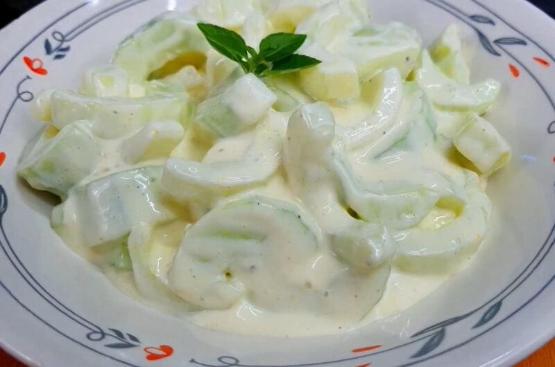 SALADA DE PEPINO com Molho Especial