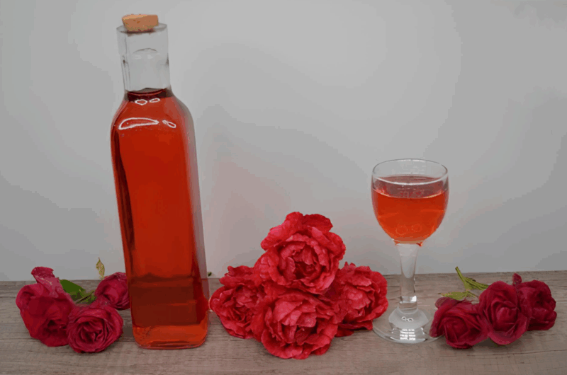 LICOR DE ROSAS | Cor Maravilhosa, SABOR CARACTERÍSTICO e Sutilmente PERFUMADO