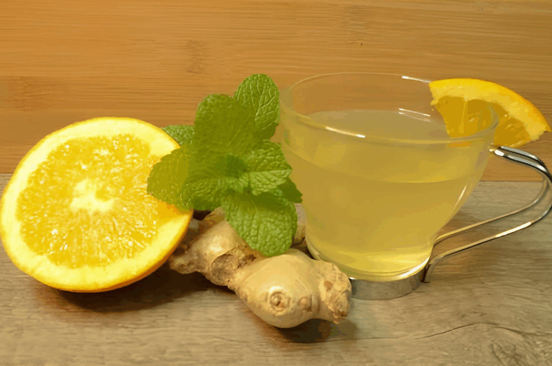 Chá de Laranja com Hortelã e Gengibre